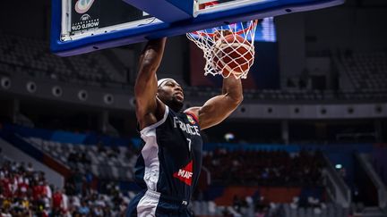 Le Français Guerschon Yabusele contre le Liban lors de la Coupe du monde, à Jakarta (Indonésie), le 29 août 2023. (FIBA)