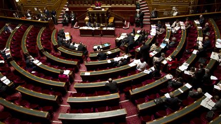 Le S&eacute;nat a adopt&eacute;, jeudi 26 juillet, un amendement UMP supprimant cette disposition. Le gouvernement parle d'une "erreur technique". (CITIZENSIDE.COM / AFP)