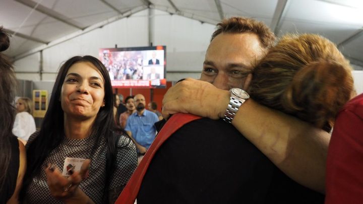 &nbsp; (Les électeurs de Syriza rassemblés dans le centre d'Athènes © RF | Jean-Marie Porcher)