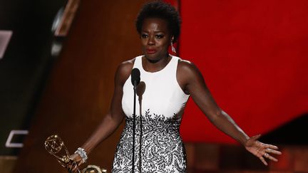 &nbsp; (Viola Davis, première femme noire sacrée meilleure actrice dans une série dramatique aux Emmy Awards © Reuters /Lucy Nicholson)