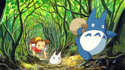 Le personnage légendaire de Totoro, tiré du film "Mon Voisin Totoro", est l'emblème des studios Ghibli. (TOKUMA JAPAN COMMUNICATIONS CO. / COLLECTION CHRISTOPHEL VIA AFP)