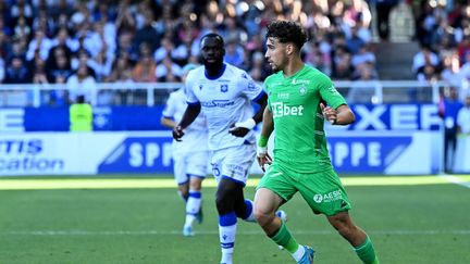 Auxerre et Saint-Etienne n'ont pas su se départager lors du barrage aller de Ligue 1, jeudi 26 mai 2022. (YVES SALVAT / MAXPPP)