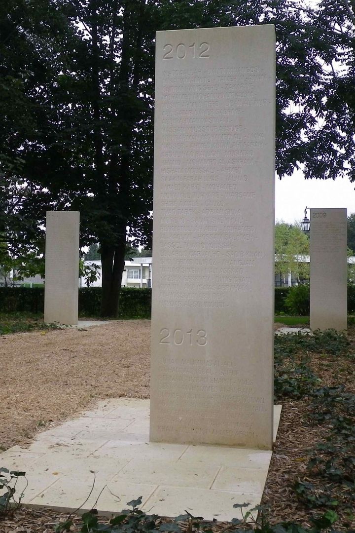 La stèle 2012 début 2013 du Mémorial des Reporters à Bayeux (Chrystel Chabert)