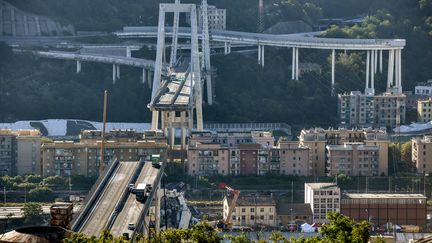 Construit en 1967, le pont était pointé du doigt par plusieurs ingénieurs pour ses défauts de fabrication.&nbsp; (PIERO CRUCIATTI / PIERO CRUCIATTI / AFP)