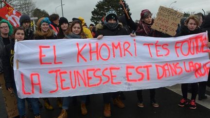  (Jeunes de Lannion dans les Côtes-d'Armor mobilisés mercredi contre la loi Travail © maxPPP)