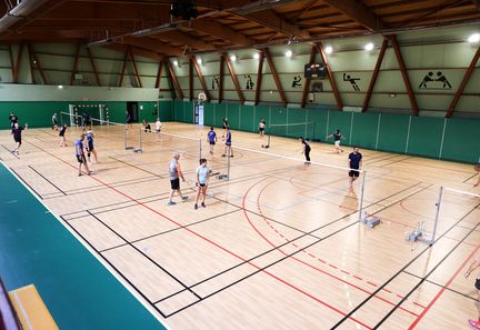 Dans les gymnases, le nombre de pratiquants ne cesse d'augmenter en badminton. Image d'illustration. (Badmintonphoto)