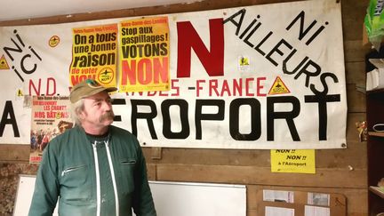 L'éleveur et opposant historique à l'aéroport de Notre-Dame-des-Landes, Sylvain Fresneau, le 18 janvier 2018. (RADIO FRANCE / BENJAMIN ILLY)