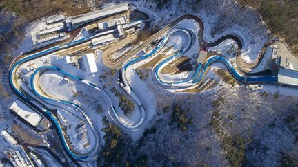 La piste de bobsleigh des JO d'hiver en Corée du Sud à&nbsp;Pyeongchang, le 17 janvier 2018. (LUI SIU WAI / XINHUA)