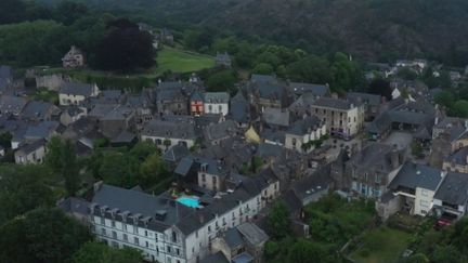 Morbihan : retour à Rochefort-en-Terre, élu "village préféré des Français" en 2016