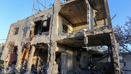 A building destroyed by an Israeli strike in Rafah, in the Gaza Strip, February 11, 2024. (ABED RAHIM KHATIB / ANADOLU / AFP)