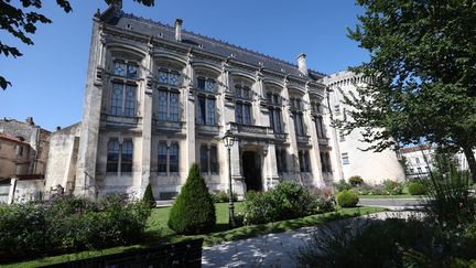 La mairie d'Angoulême (Charente), le 21 août 2024. (ROMAIN PERROCHEAU / AFP)