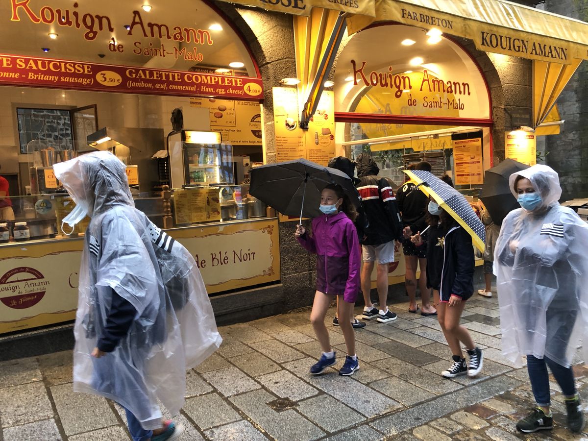 Tempête Barbara. Vents violents et pluies fortes jusqu'à mercredi, 12  départements en orange