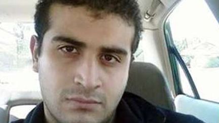 &nbsp; (Photo personnelle d'Omar Mateen, auteur de l'attentat d'Orlando © AP/SIPA)