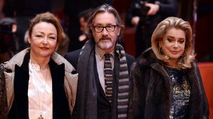 Catherine Frot, Martin Provost et Catherine Deneuve. (GREGOR FISCHER / DPA)