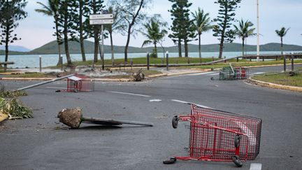 D'après le procureur de la République de Nouméa, 400 entreprises et commerces ont été détruits ou endommagés. (DELPHINE MAYEUR / AFP)