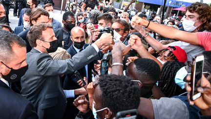 Emmanuel Macron lors de son déplacement dans la Drôme, le 8 juin 2021.&nbsp; (PHILIPPE DESMAZES / POOL)