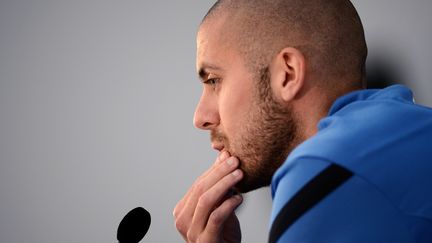 Le joueur J&eacute;r&eacute;my M&eacute;nez durant une conf&eacute;rence de presse &agrave; Clairefontaine, pr&egrave;s de Paris, le 13 octobre 2012. (FRANCK FIFE / AFP)