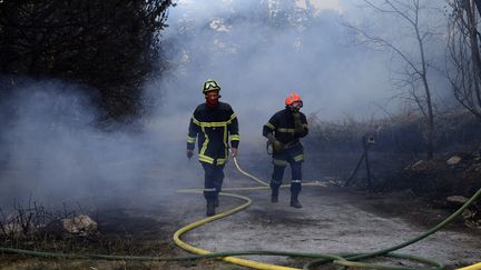 Bouches-du-Rhône : les pompiers ont combattu l'incendie toute la nuit