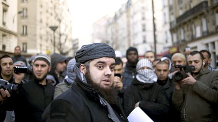 Mohammed Achamlane, consid&eacute;r&eacute; comme le chef de Forsane Alizza, en janvier 2012. (FRED DUFOUR / AFP)