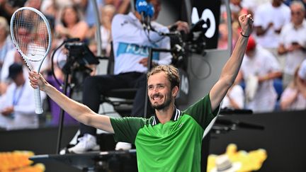 Daniil Medvedev après sa victoire contre le Polonais Hubert Hurkacz en quarts de finale de l'Open d'Australie, mercredi 24 janvier 2024. (ANTHONY WALLACE / AFP)