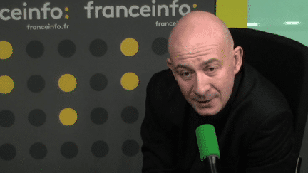 François Lenglet, journaliste et&nbsp;lauréat du Prix du livre d'économie, sur franceinfo, le 15 décembre 2016. (RADIO FRANCE / CAPTURE D'ÉCRAN)