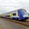 Un TER de la r&eacute;gion Nord-Pas-de-Calais entre en gare de Bailleul (Nord), le 18 f&eacute;vrier 2014. (PHILIPPE HUGUEN / AFP)