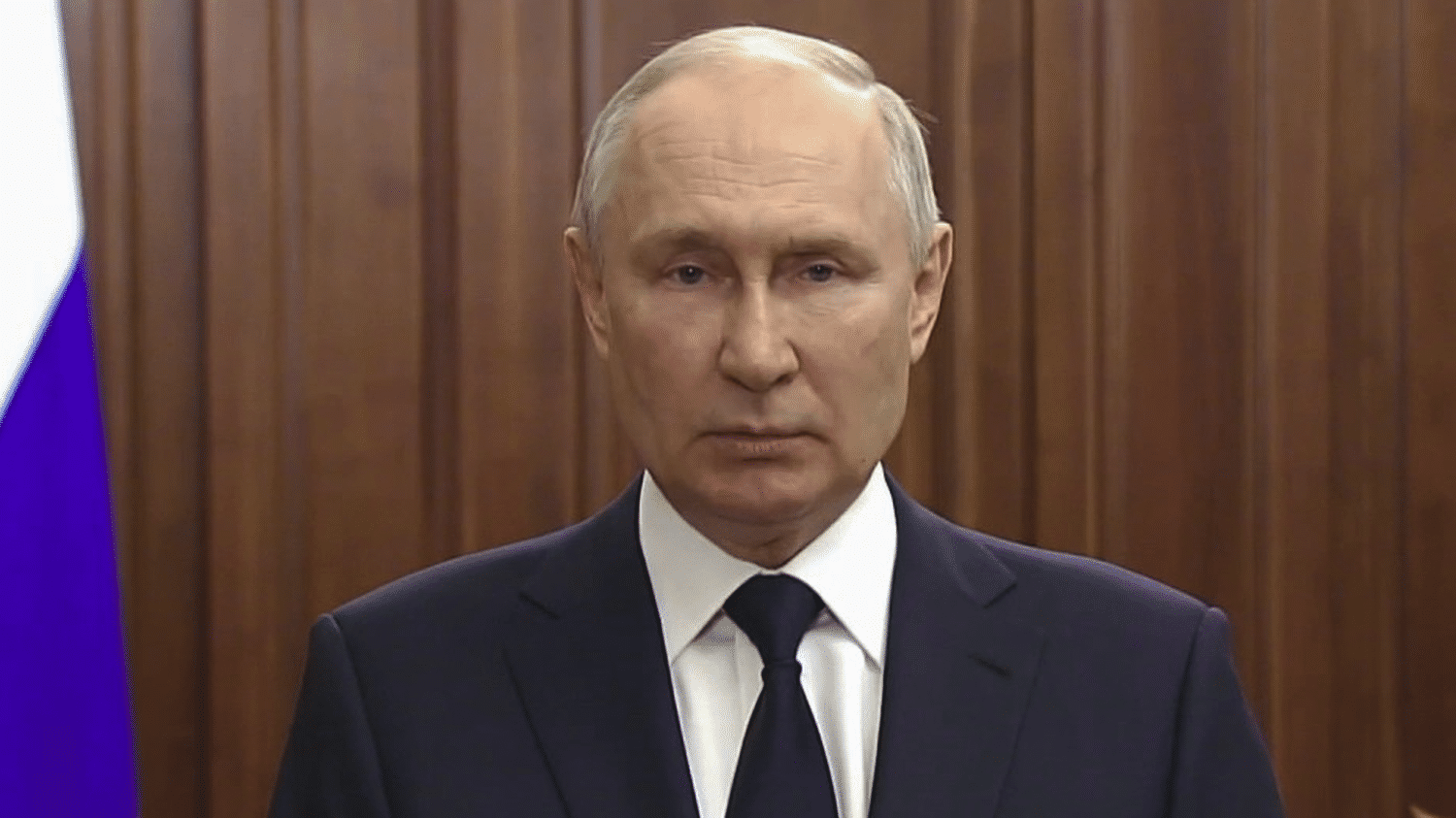 Vladimir Putin offers an amnesty to militia fighters