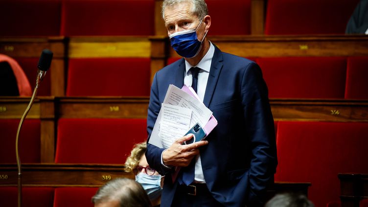 Guillaume Garot lors d'une session de question au gouvernement dans l'hémicycle de l'Assemblée nationale, 13 juillet 2021. (THOMAS PADILLAT / MAXPPP)