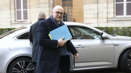 Le secrétaire d'Etat à la réforme des retraites Laurent Pietraszewski arrive au ministère du Travail pour une réunion avec les syndicats, le 7 janvier 2020. (LIONEL BONAVENTURE / AFP)