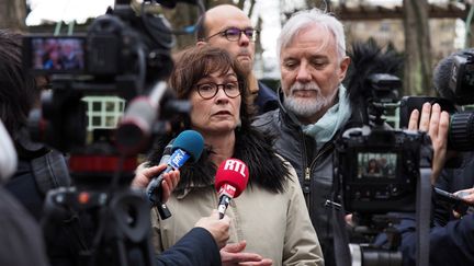 Cécile et Didier Noyer, les parents d'Arthur Noyer, en 2017. (GUILLAUME SOUVANT / AFP)