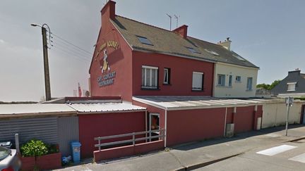 Le bar Chez Mamm Kounifl, &agrave;&nbsp;Locmiqu&eacute;lic (Morbihan). (FTVI / GOOGLE STREET VIEW)