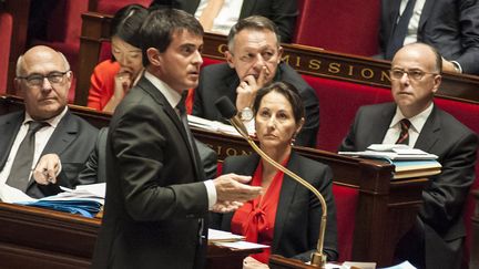 Le Premier ministre Manuel Valls &agrave; l'Assembl&eacute;e, le 21 octobre 2014. (CITIZENSIDE / YANN KORBI / AFP)