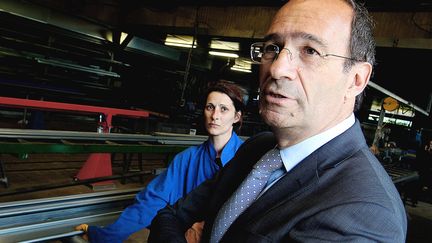 Eric Woerth, candidat &agrave; sa r&eacute;&eacute;lection dans la 4e circonscription de l'Oise, viste une usine &agrave; Antilly, le 23 mai 2012. (FRANCOIS NASCIMBENI / AFP)