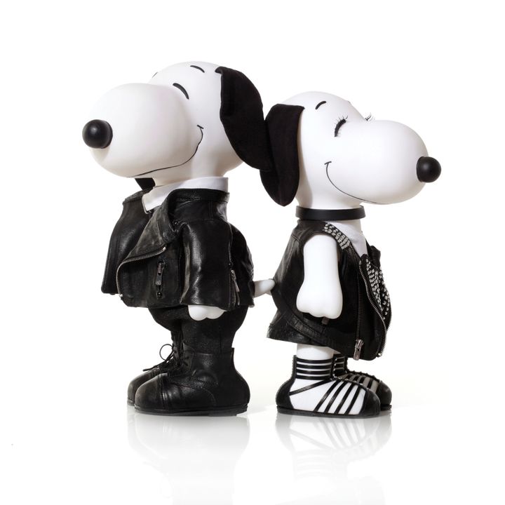 Snoopy &amp; Belle relookés par Kenneth Cole, septembre 2015 
 (PEANUTS WORLDWILDE LLC)