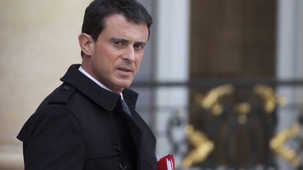 Manuel Valls, le 14 novembre 2015. (IAN LANGSDON / EPA)