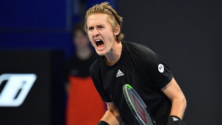 L'Américain Sebastian Korda, vainqueur du Français Hugo Gaston aux Next Gen ATP Finals, à Milan, mardi 9 novembre.&nbsp; (TIZIANA FABI / AFP)