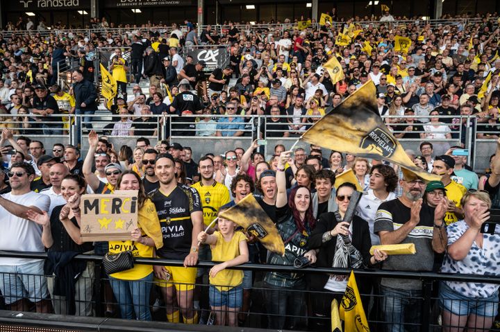 The Stade Rochelais public during the last home match against Stade Français, May 28, 2023. (XAVIER LEOTY / AFP)