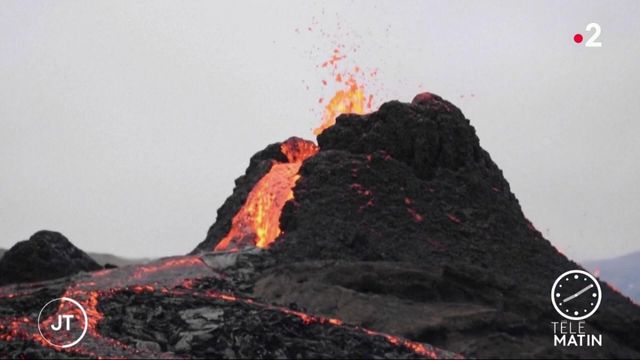 Islande Un Volcan Endormi Depuis 800 Ans En Eruption