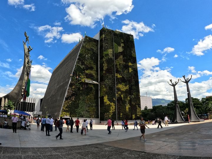 The center of Medellín.  In just a few years, the city of Colombia has become a paradise for digital nomads (Thomas Espeute)