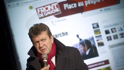 Jean-Luc Mélenchon fait un discours à Paris, le 14 novembre 2011. (AFP - LIONEL BONAVENTURE)