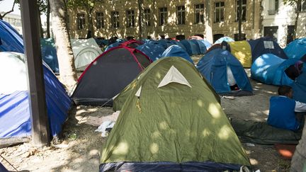 Migrants : comment s'organise leur accueil à Paris ?