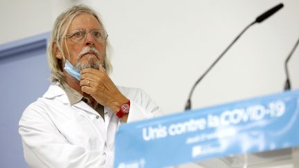 Le professeur Didier Raoult lors d'une conférence de presse "Unis contre la Covid-19" organisée à Marseille (Bouches-du-Rhône), le 27 août 2020. (VALLAURI NICOLAS / MAXPPP)