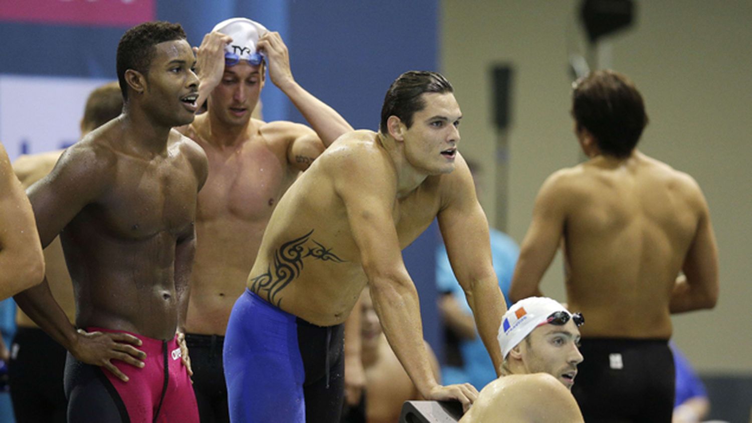 Les Français Champions Deurope Du 4x100 Nage Libre 6343