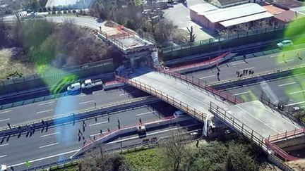 Un pont s'est effondré à Ancône (Italie), le 9 mars 2017. (HO / POLIZIA DI STATO)