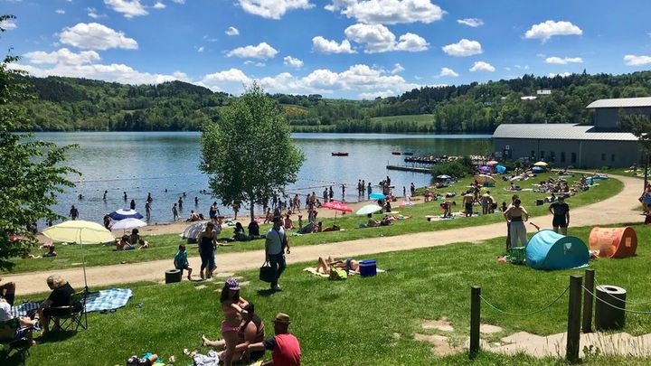 Le lac d'aydat, en Auvergne. (France Bleu)