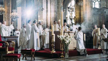 Déroulement de la messe de Pâques à l'Eglise Saint-Eustache, le 15 avril 2019 à Paris. (DENIS MEYER / HANS LUCAS)