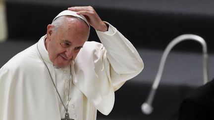 Le pape François pris en photo le 9 décembre 2016 au Vatican. (TIZIANA FABI / AFP)