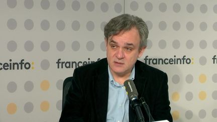 Riss, directeur de la rédaction de Charlie Hebdo, invité de franceinfo vendredi 21 octobre 2022. (CAPTURE ECRAN / FRANCEINFO)