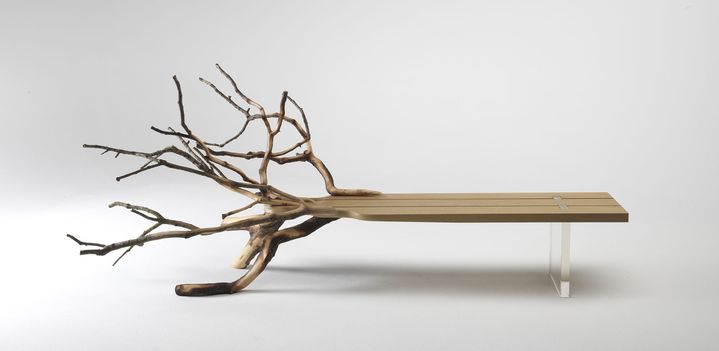 YMER&amp;MALTA / Benjamin GRAINDORGE, fallenTree, 2011, chêne naturel, verre borosilicate, Paris, Centre Pompidou, Musée national d’art moderne&nbsp; (© droits réservés, © Benjamin Graindorge / Photo : Centre Pompidou, MNAM-CCI / Migeat / Dist. RMN-GP)