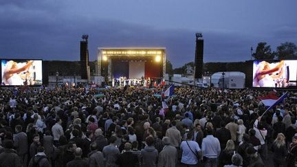 Nicolas Sarkozy retourne à la Concorde après y être allé après sa victoire en 2007. (STEPHANE DE SAKUTIN / AFP)